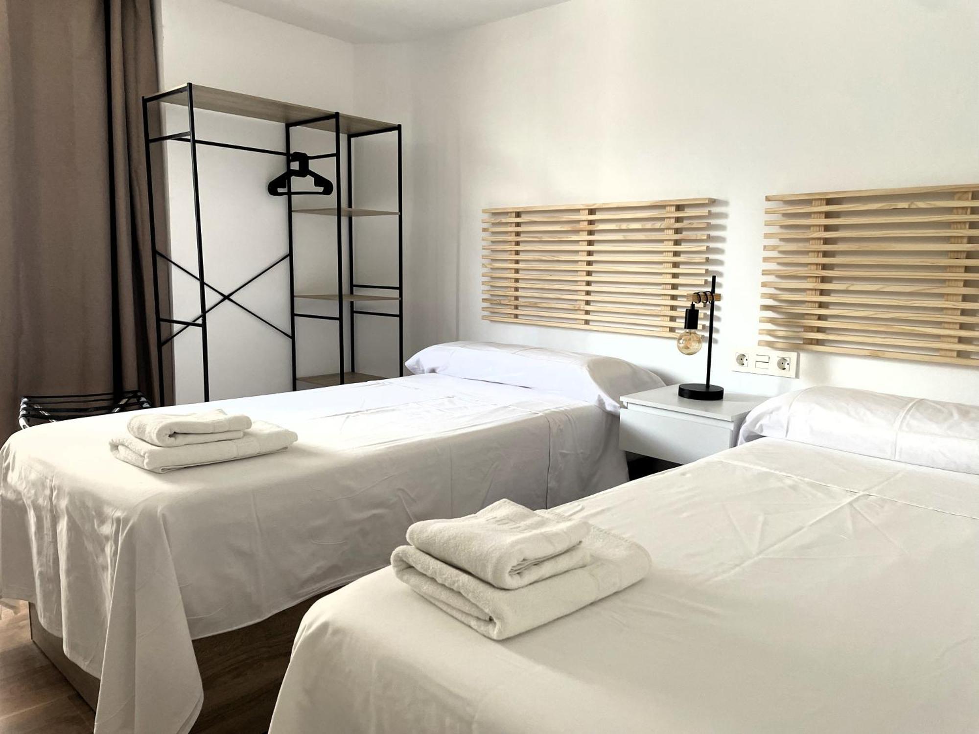 Apartamento Calma Carihuela Beach - 10 Metros De La Playa Torremolinos Buitenkant foto
