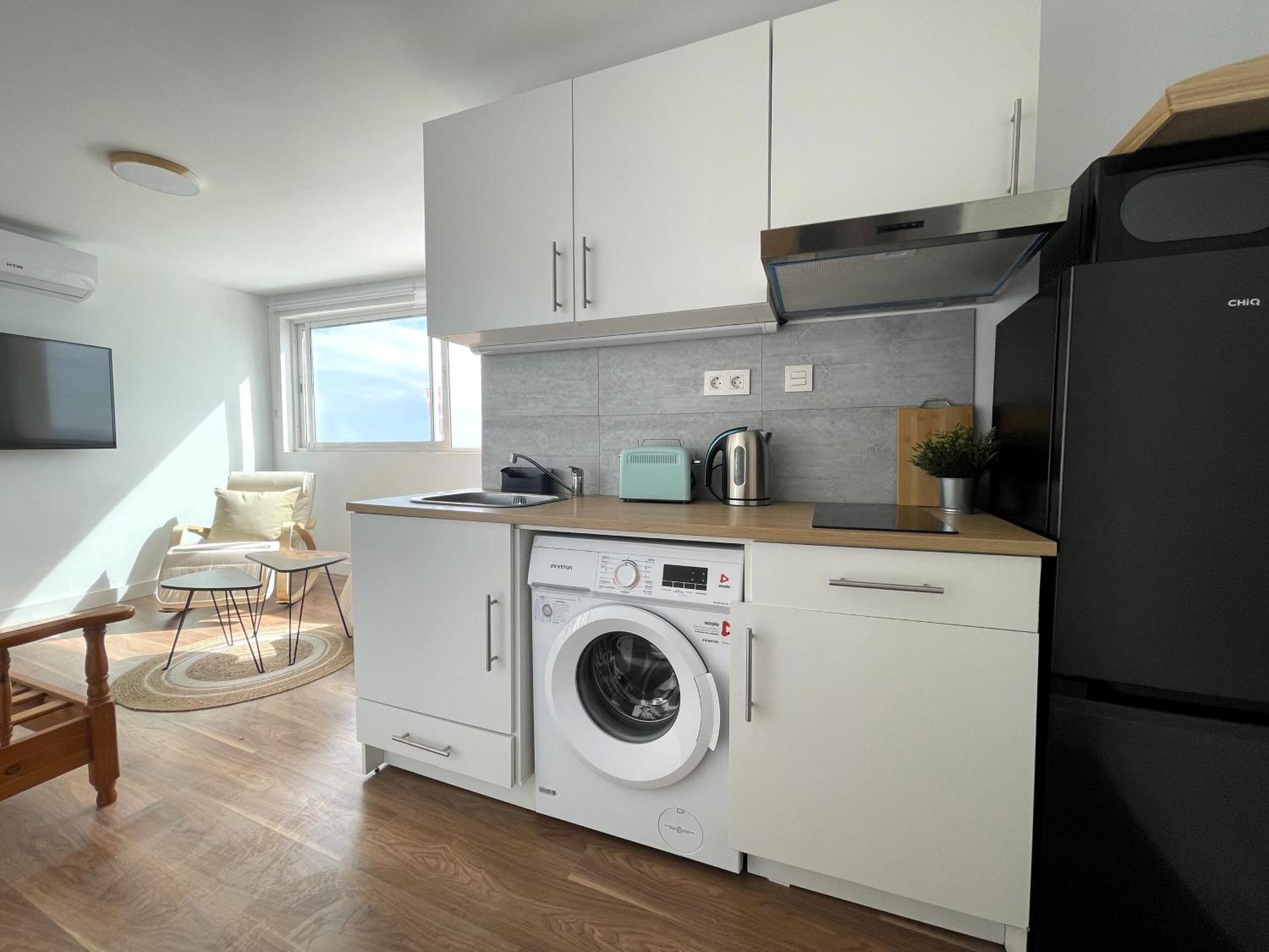 Apartamento Calma Carihuela Beach - 10 Metros De La Playa Torremolinos Buitenkant foto